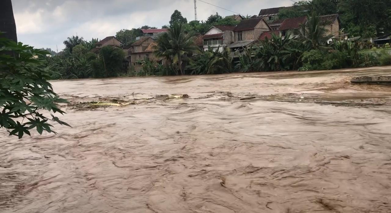 Bupati Ingatkan Tiggal Di DAS Warga Diminta Waspada Ancaman Banjir Susulan