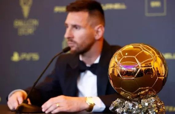 Lionel Messi Memenangkan Ballon d'Or 2023 Sekaligus Mencetak Sejumlah Rekor Baru