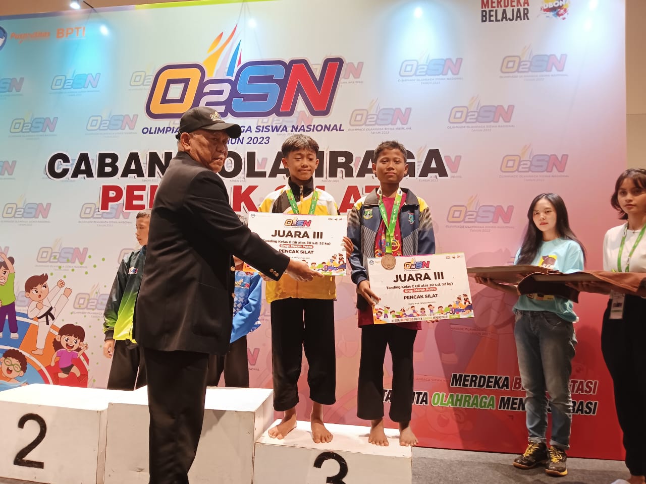 Siswa SDN-04 Banding Agung OKU Selatan Raih Juara Tingkat Nasional dalam O2SN Pencak Silat