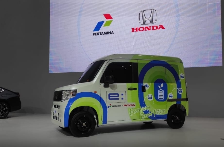 Honda Kolaborasi dengan Pertamina Patra Niaga dan NRE: Uji Coba Prototipe Mobil Listrik N-VAN EV di Jakarta