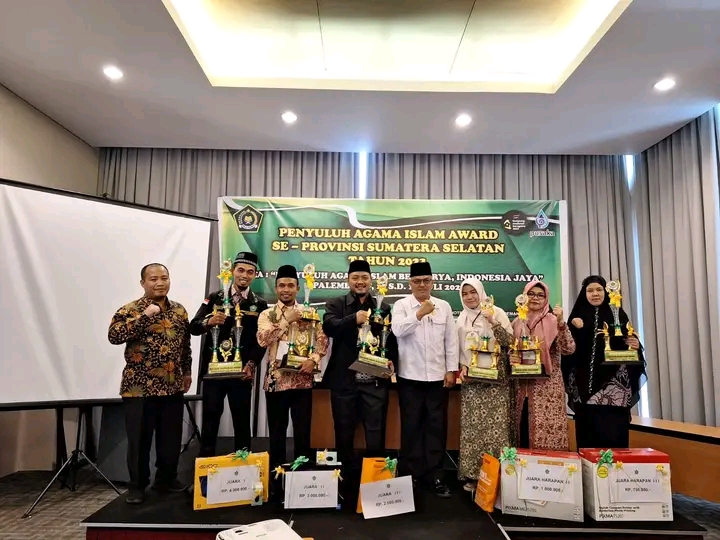 Ketua Irma OKUS Juara I PAI Award Tingkat Sumsel