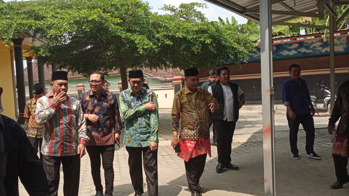 Pesan Heri Amalindo Ingin Hidupkan Kembali Program Sekolah dan Layanan Kesehatan Gratis