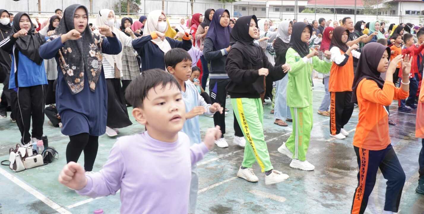 Ratusan Warga OKU Selatan Ikuti Jalan Sehat