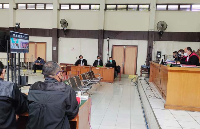 Hakim Tolak Eksepsi 4 Terdakwa Korupsi Anggota DPRD Muara Enim