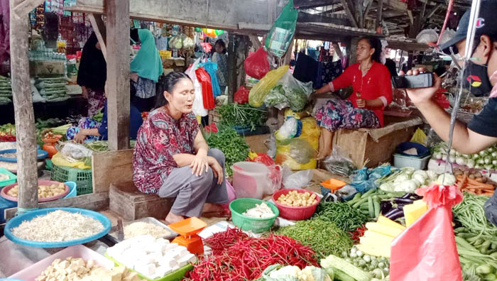 Jelang Idul Fitri, Bahan Dapur Mulai Melambung di Pasar Saka Selabung