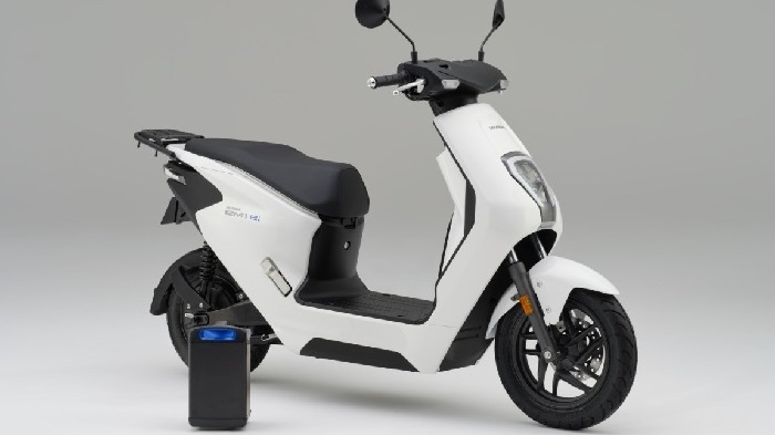 EM1 E Jadi Sepeda Motor Listrik Baru Honda, Apa Saja Spesifikasinya?