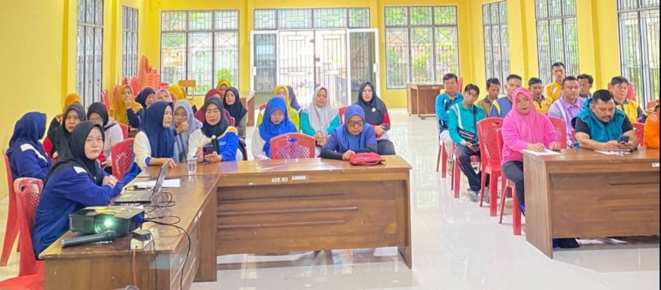 Panggil Seluruh Lurah, Camat Muaradua Tekankan Peningkatan Kinerja Pelayanan Publik