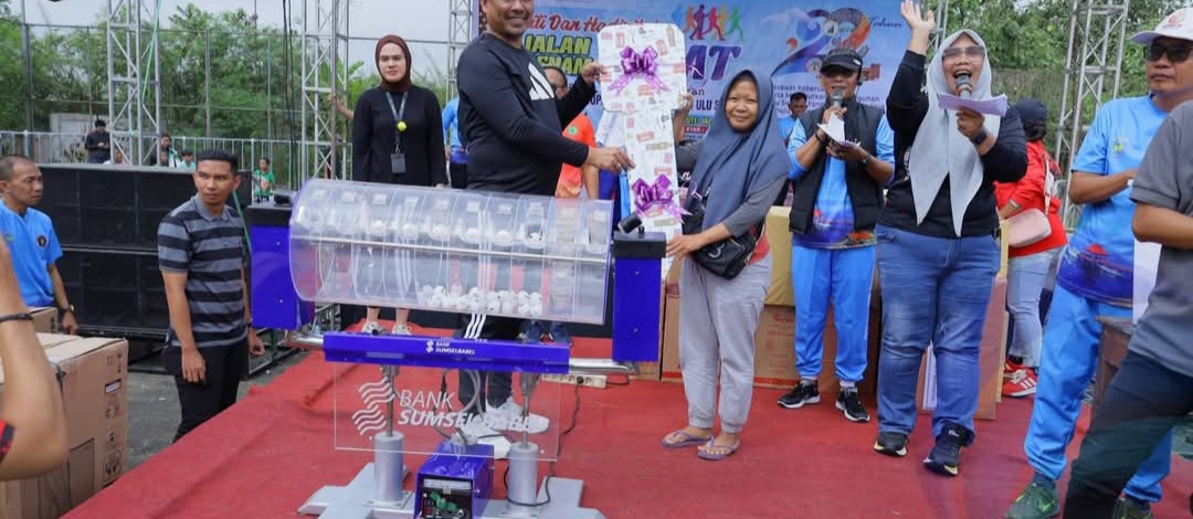 Ribuan Warga Semarakkan Jalan dan Senam Sehat HUT ke-22 OKU Selatan