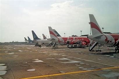 Harga Tiket Pesawat Stabil di Awal Ramadan 2024, Namun Meningkat Tajam Jelang Lebaran