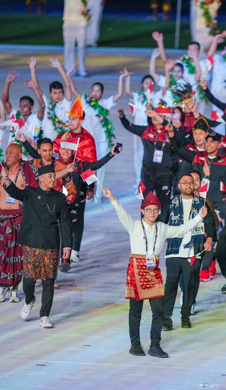 Gurbernur Sumsel Bangga Ketua Kontingen Indonesia Promosikan Baju Adat Sumsel di Opening Ceremony SEA Game
