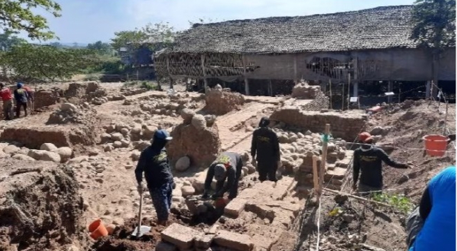 Arkeologi Mojokerto Temukan Sebuah Kerangka Manusia Di Situs Peninggalan Majapahit