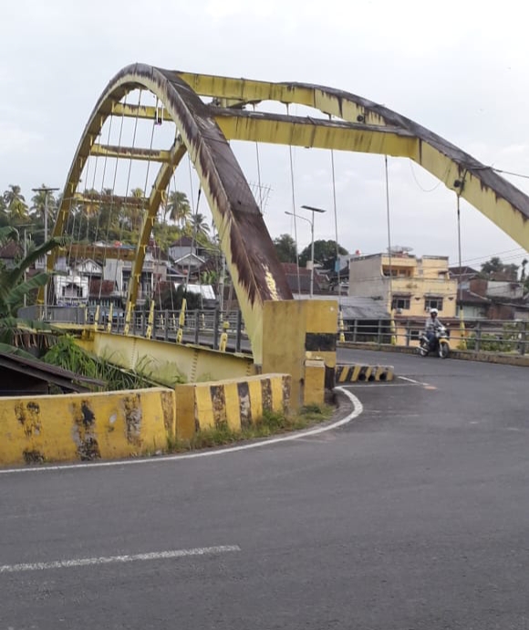 Muaradua Meminta Perhatian: Pemeliharaan dan Pengecekan Ulang Jembatan Kuning OKU Selatan