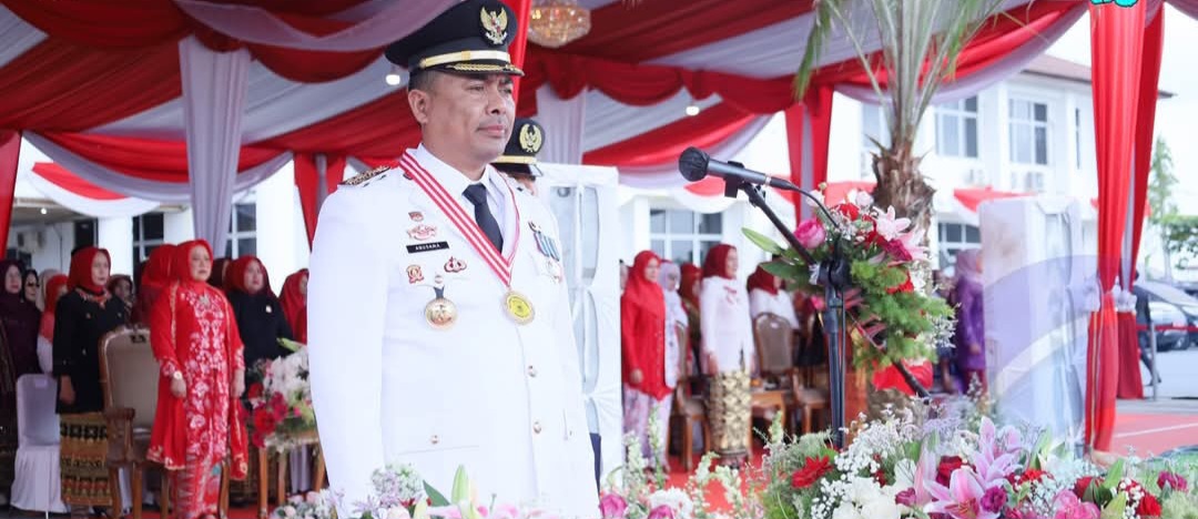 Khidmat, Bupati OKU Selatan Pimpin Upacara Detik-Detik Proklamasi HUT ke-80 RI