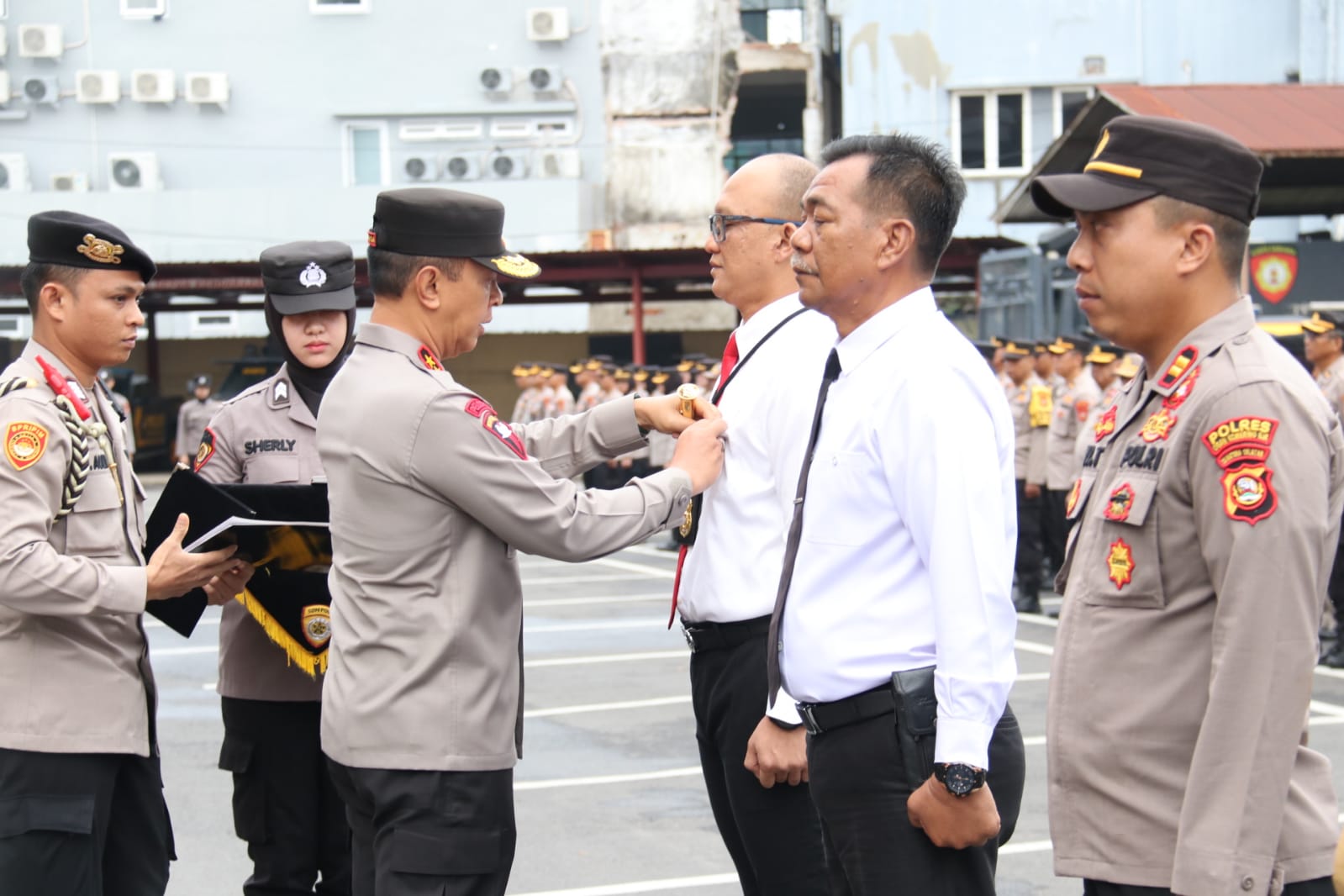 Prestasi Personel Jatanras Polda Sumsel dalam Mengungkap Kasus Perampokan Toko Emas di PALI Senilai 1 Miliar R