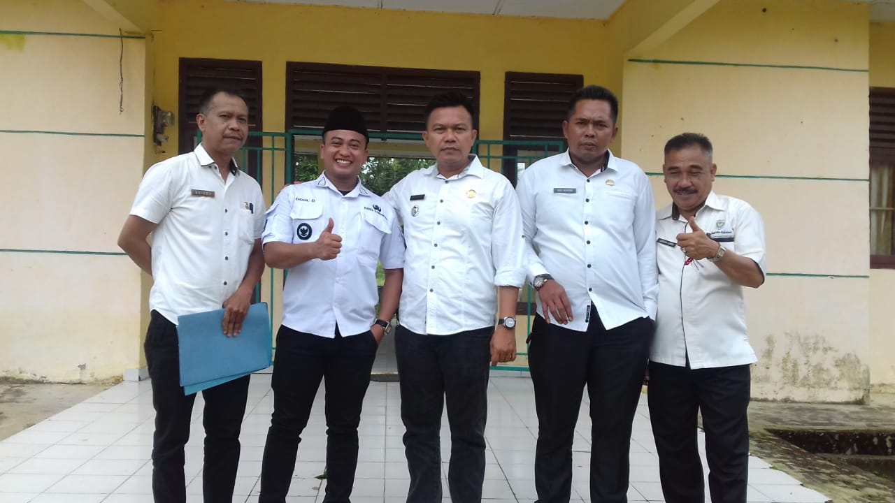 Pemerintah Kecamatan dan Forum Kades Himbau Warga Pasang Bendera