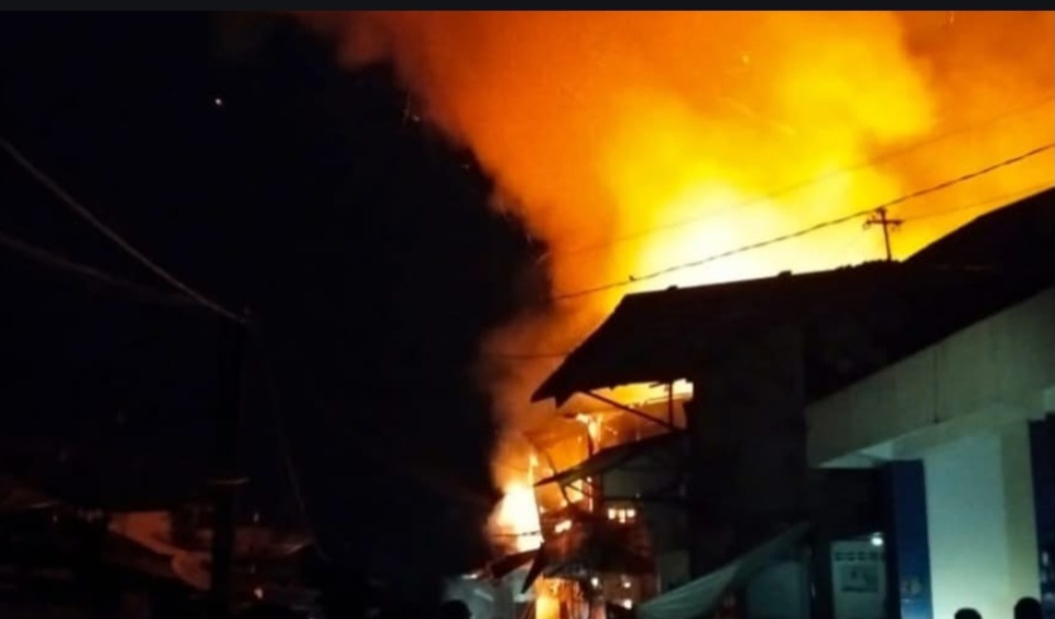 10 Rumah Terdampak Kebakaran Akibat Konsleting Listrik di Tangga Batu
