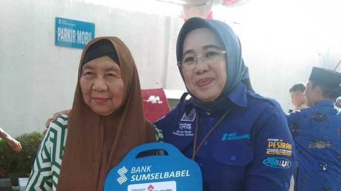 Peraih Grand Prize Mobil Undian Pesirah, Sejak Muda Sudah Menabung di BSB Hingga Usia 72 Tahun