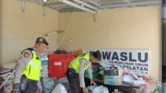 Polres OKU Selatan Amankan Gudang Bawaslu dalam Rangka Pemilu 2024