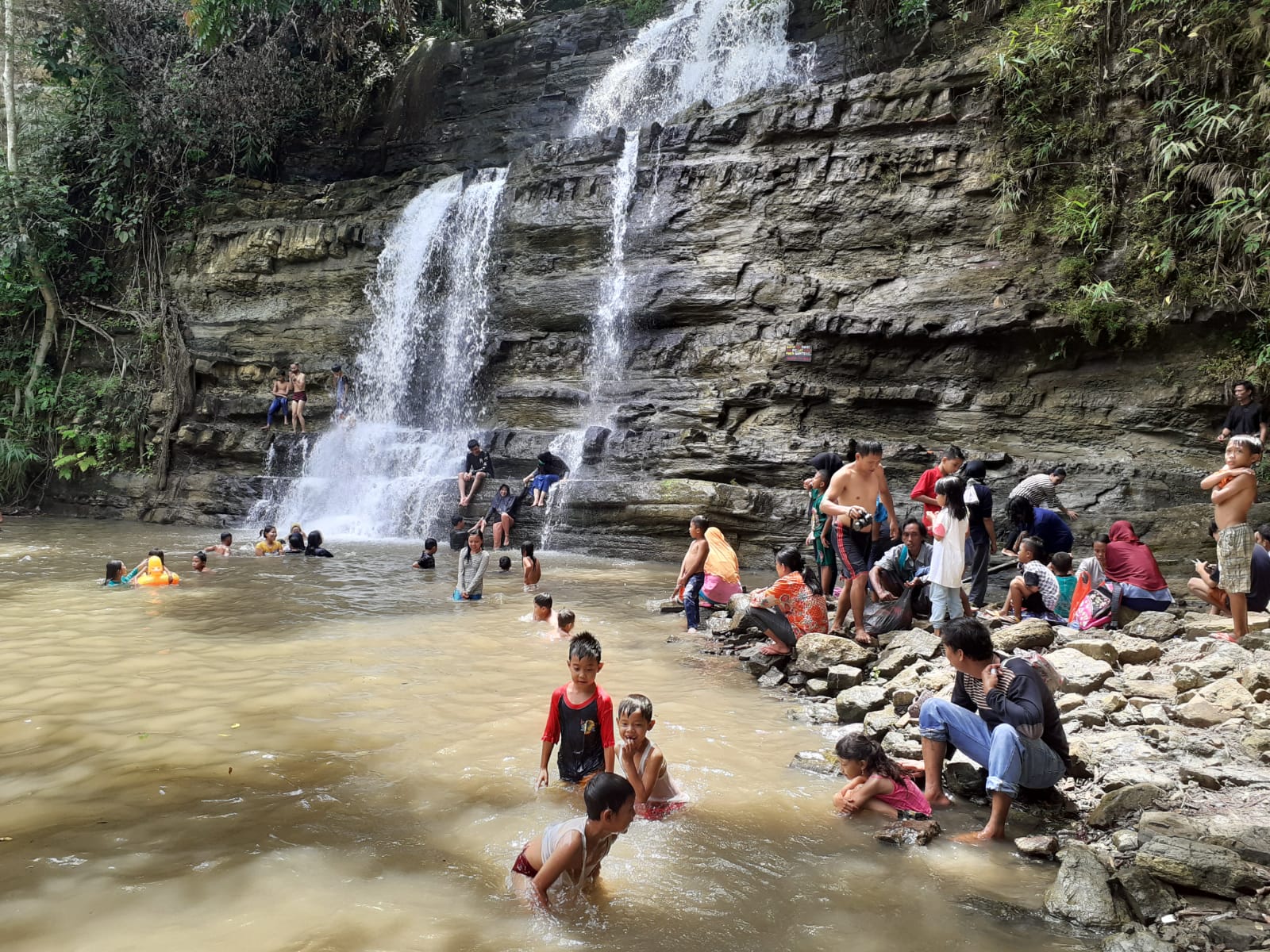 Warga Menilai Wisata Curup Lungkuk Butuh Pengelolaan Serius Dari Pemerintah