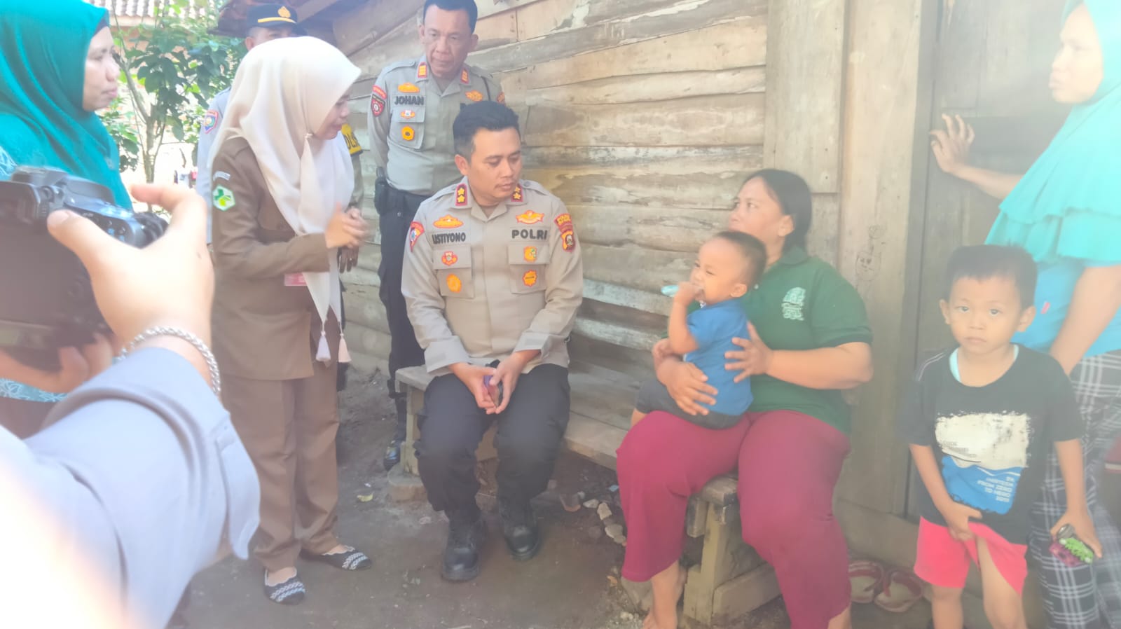 Peduli Anak Stunting Polres OKU Selatan Beri Santunan