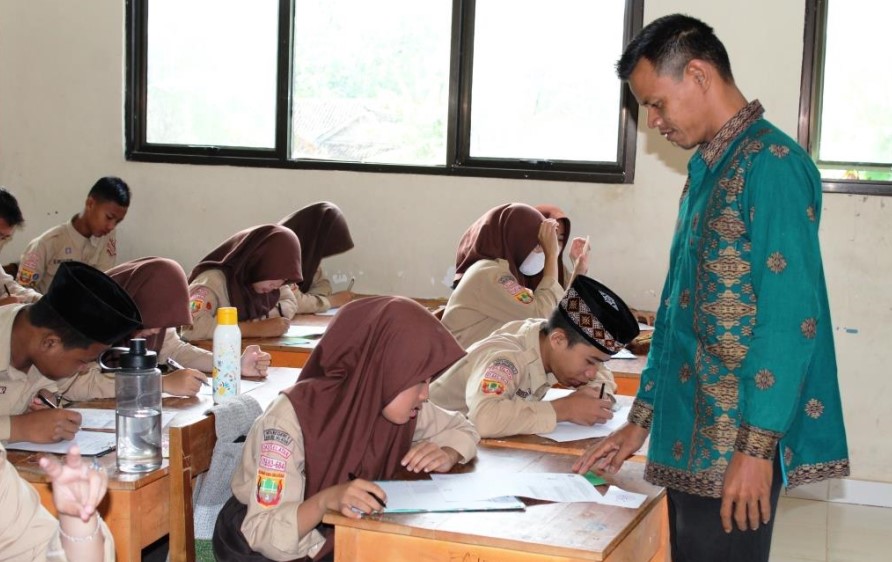 Hari Terakhir PAS Ganjil, Begini Pesan Kamad MTsN 1 OKU Selatan