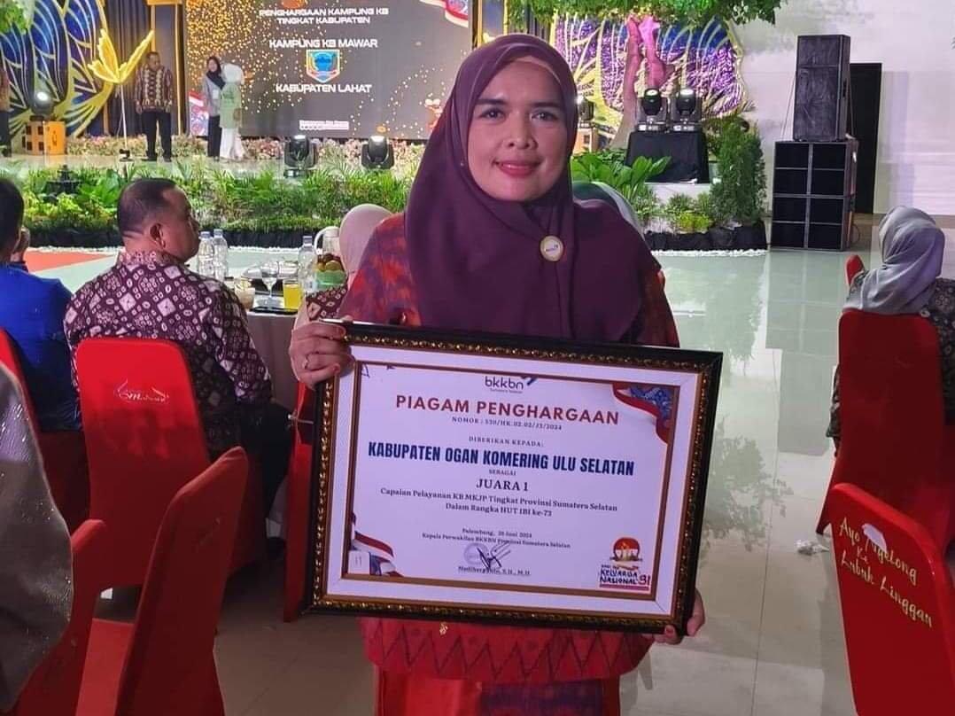 Dinas KB Raih Juara Pertama Capaian Pelayanan KB Tingkat Provinsi