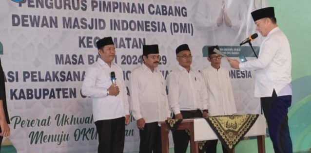 Pelantikan Pengurus Dewan Masjid Indonesia Ranau Raya oleh Wabup OKU Selatan untuk Masa Bakti 2024-2029