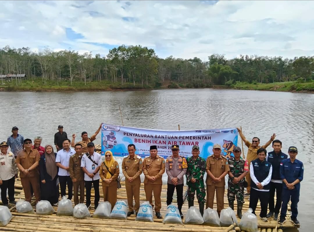 Pemkab OKU Selatan Lakukan Restocking Ikan di Tebat Gabus dan Tebat Bengkok, Dukung Kelestarian Perairan dan K