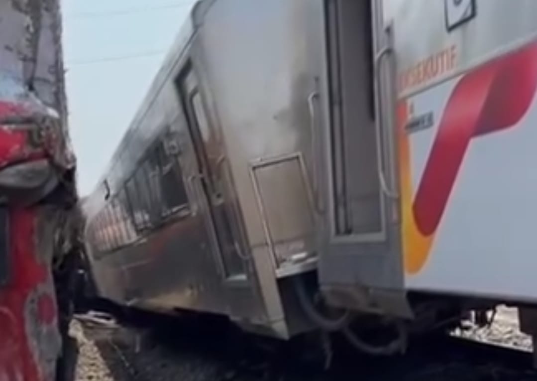 Musibah Kecelakaan Kereta Api (KA) Argo Semeru di Jalur Surabaya-Gambir