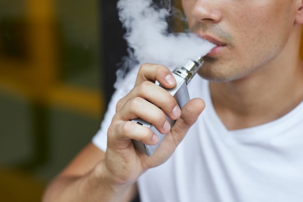 Tentang Bahaya Vaping: Apakah Vape Benar-Benar Lebih Aman dari Rokok?