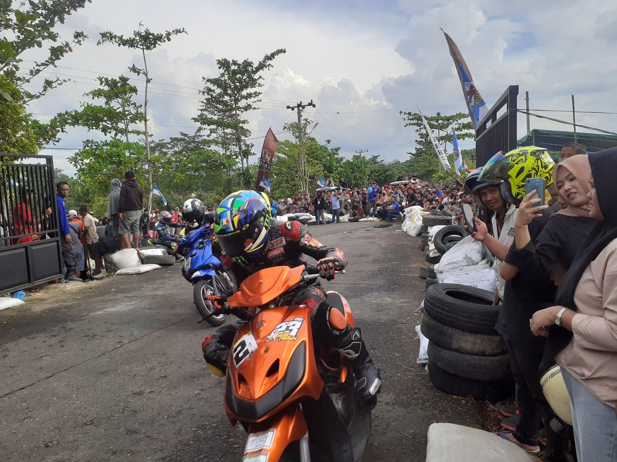 Event Road Race Sedot Perhatian Ratusan Warga