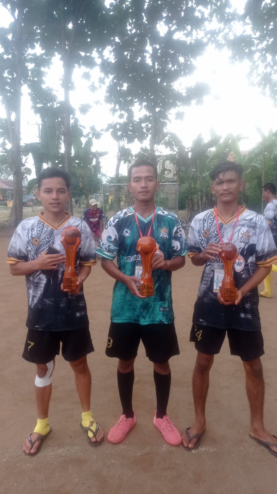 Tropy Futsal Tanjung Jaya Cup 2022 Hasil Kreativitas Masyarakat.