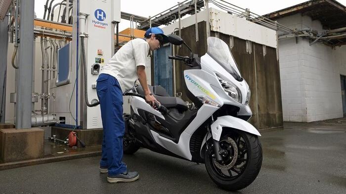 Suzuki Perkenalkan Prototipe Motor Hidrogen di Japan Mobility Show 2023, Ini Spesifikasinya !