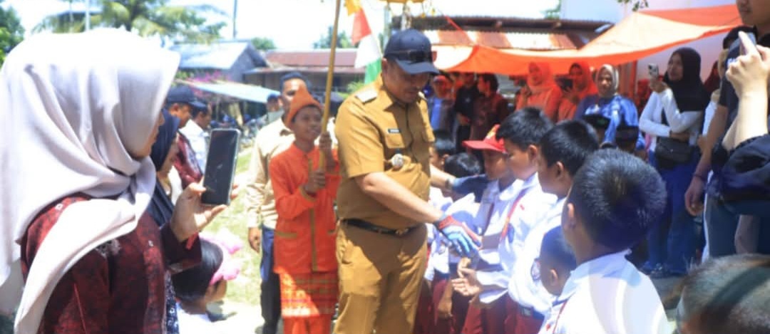 Bupati Abusama Hadiri HUT ke-22 Desa Selabung Belimbing Jaya, Infrastruktur Jadi Perhatian