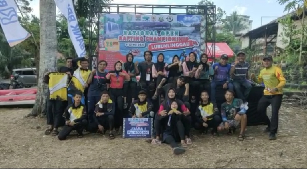 Kalahkan Atlet DKI Jakarta, Atlet  Putri FAJI OKU Selatan Raih Mendali Emas di Ajang Nasional Open Rafting 