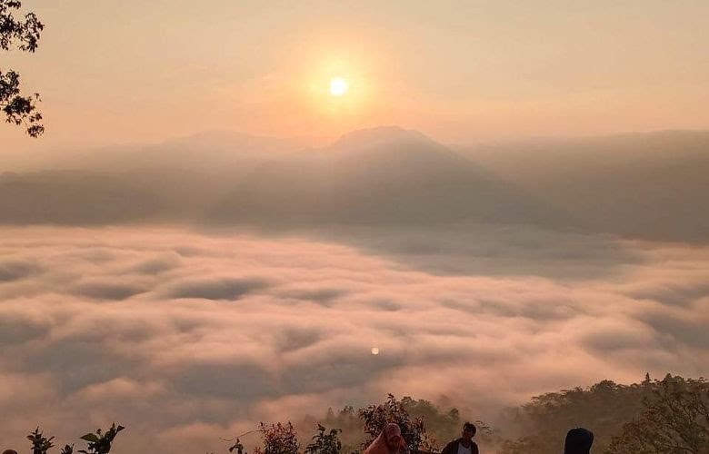 Negeri di Atas Awan di Banten, Keindahan Gunung Luhur Citorek