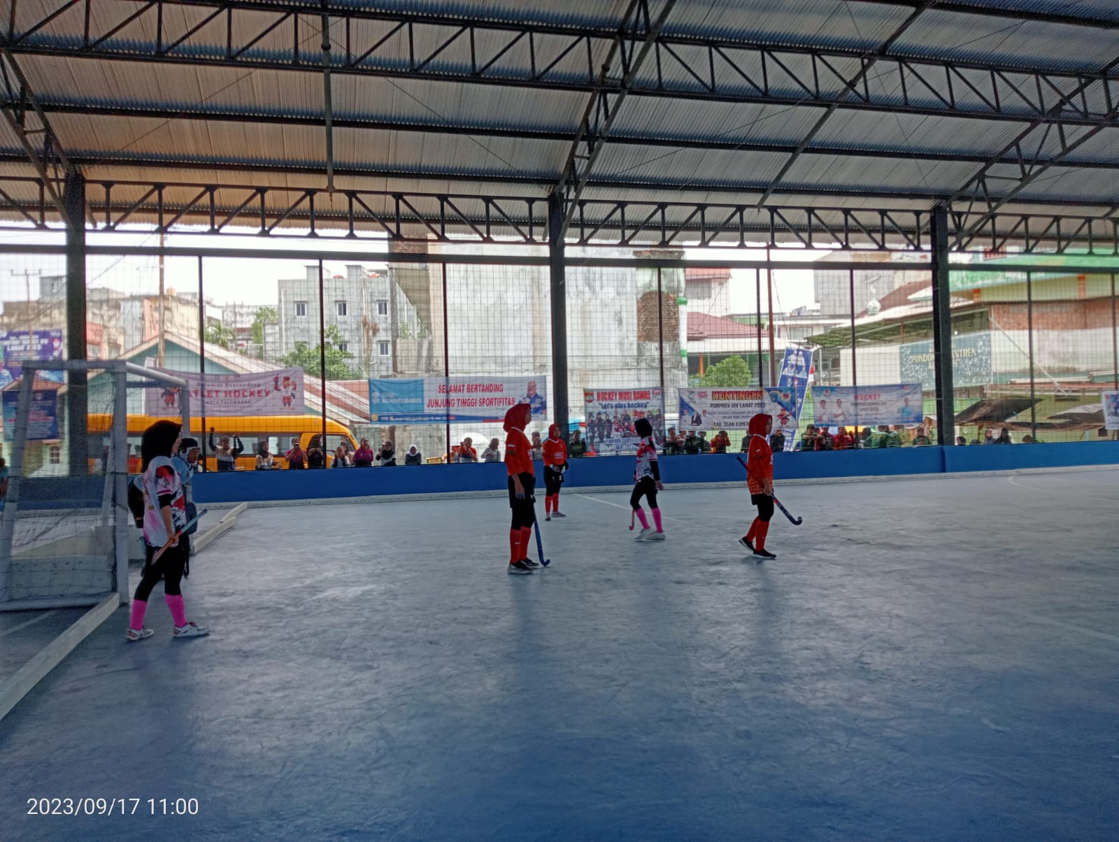 Tim Putri Cabor Hockey OKUS Kalahkan Tim Palembang