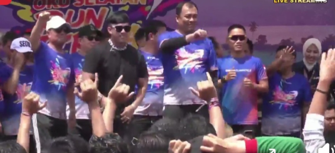 Bawakan Puluhan Lagu, Band Republik Guncang Kawasan Wisata Ranau