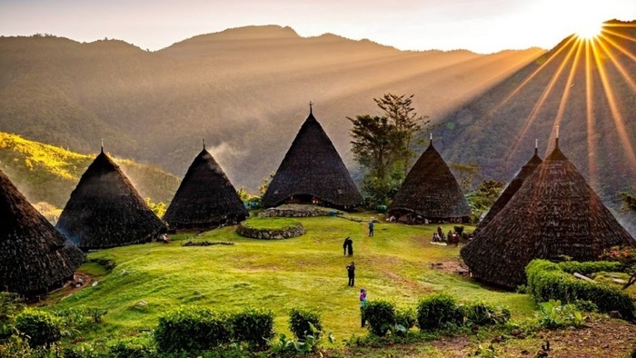 Waerebo, Desa di Atas Awan yang Menakjubkan