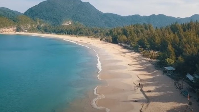 Pantai Lampuuk, Surga Pantai yang Menakjubkan di Tanah Rencong Aceh