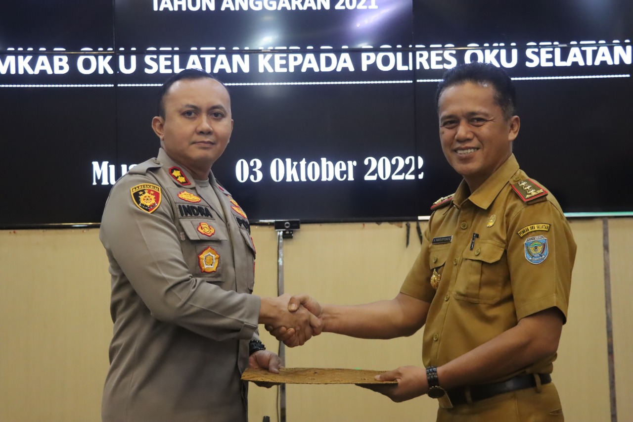 Pemkab Serahkan Aset ke Polres OKU Selatan