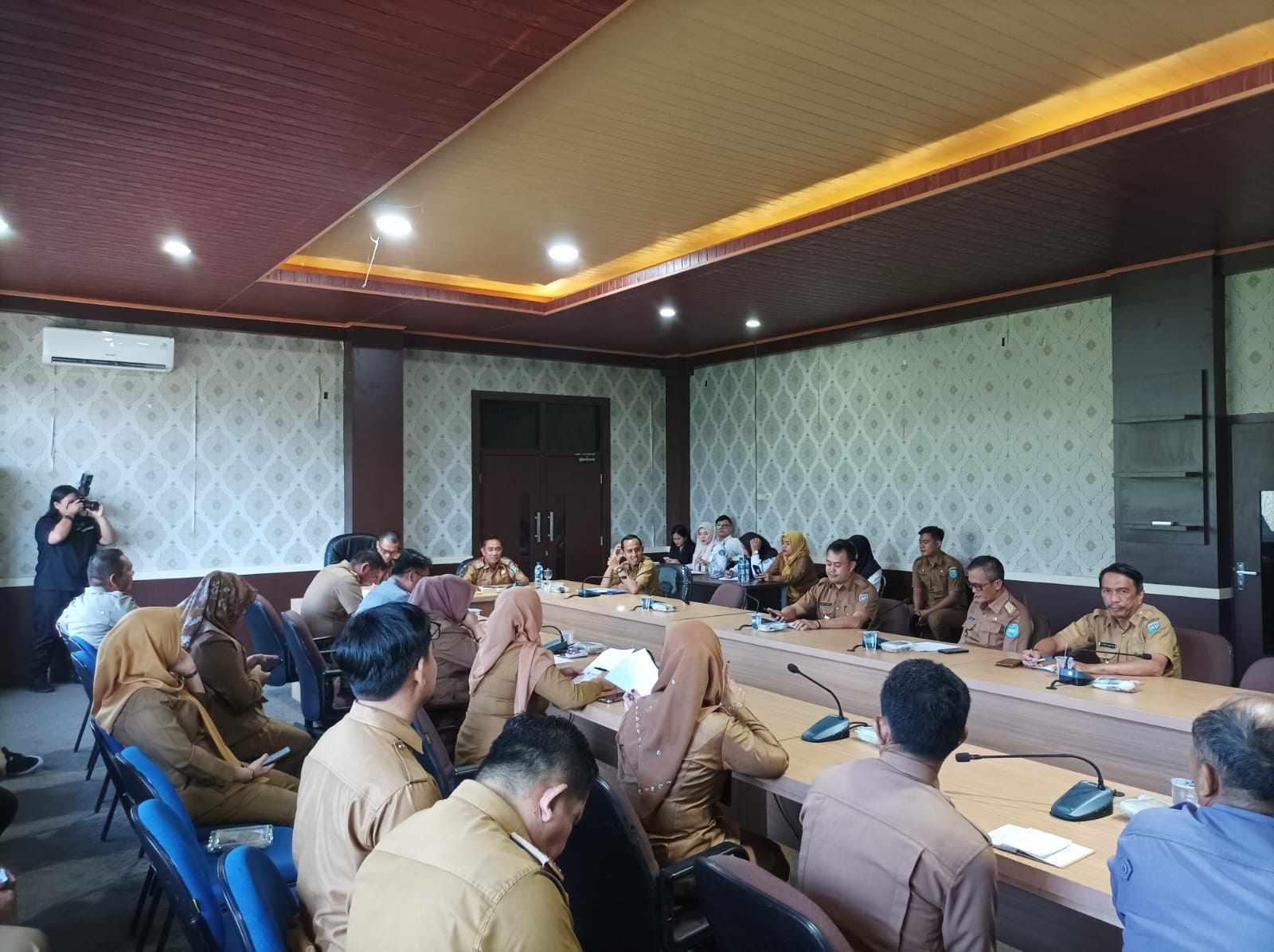 Rapat Persiapan Rangkaian Kegiatan Peringatan HUT KE-79 Kemerdekaan RI Tahun 2024 dI OKU Selatan