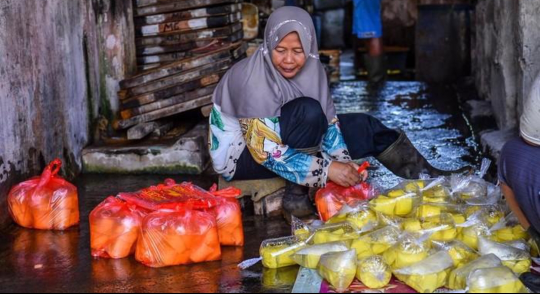 Harga Plastik Naik Lebih dari 50 Persen, Pelaku Usaha di Sumsel Tertekan