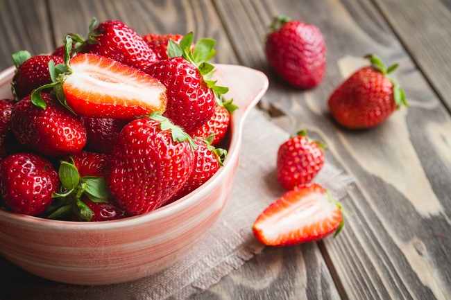 10 Fakta Menarik Tentang Buah Strawberry yang Akan Membuat Anda Lebih Semangat Menanamnya