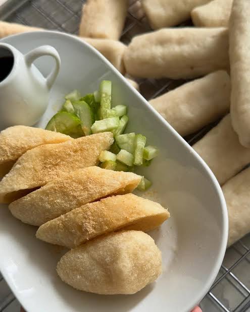 Mencicipi Serba-serbi Pempek Palembang: Kuliner Ikonik Sumatera Selatan