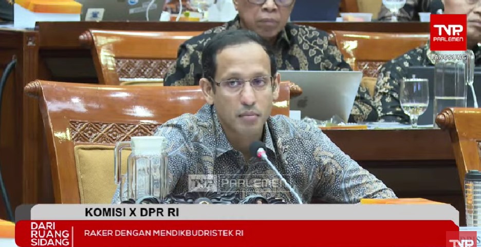 Nadiem Makarim Batalkan Kenaikan UKT Usai Bertemu Jokowi