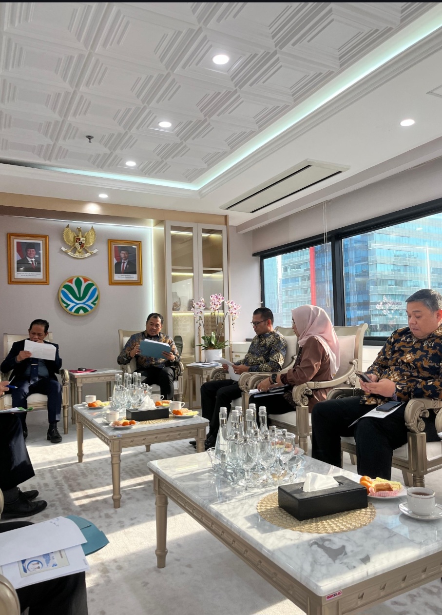 Dua Hari Jemput Bola, Bupati OKU Selatan Sambangi Sejumlah Kementerian Minta Bantuan