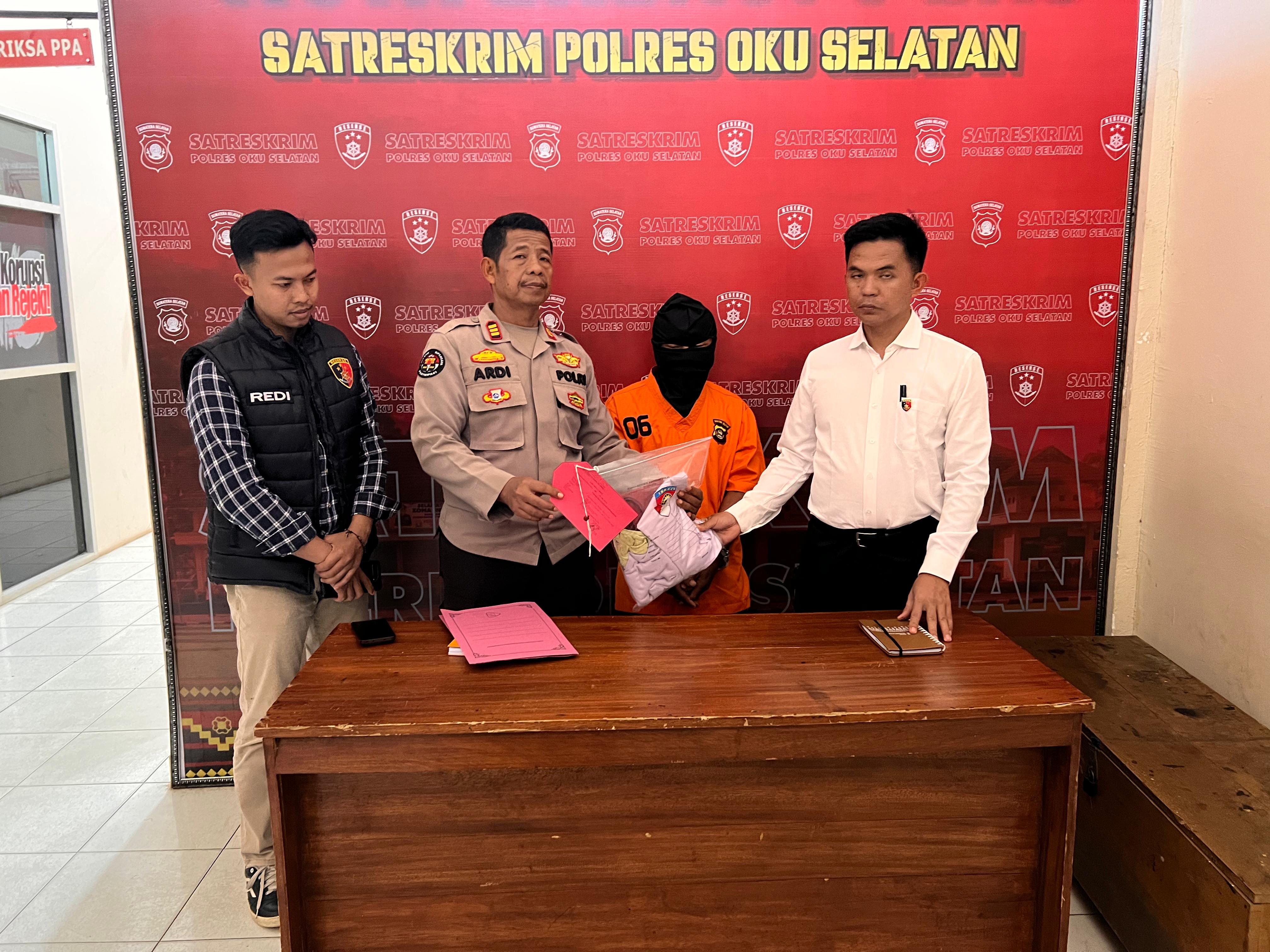 astafirullah, Oknum Guru SD di OKU Selatan Digelandang Polisi atas Dugaan Pencabulan Terhadap Siswi Kelas 1 