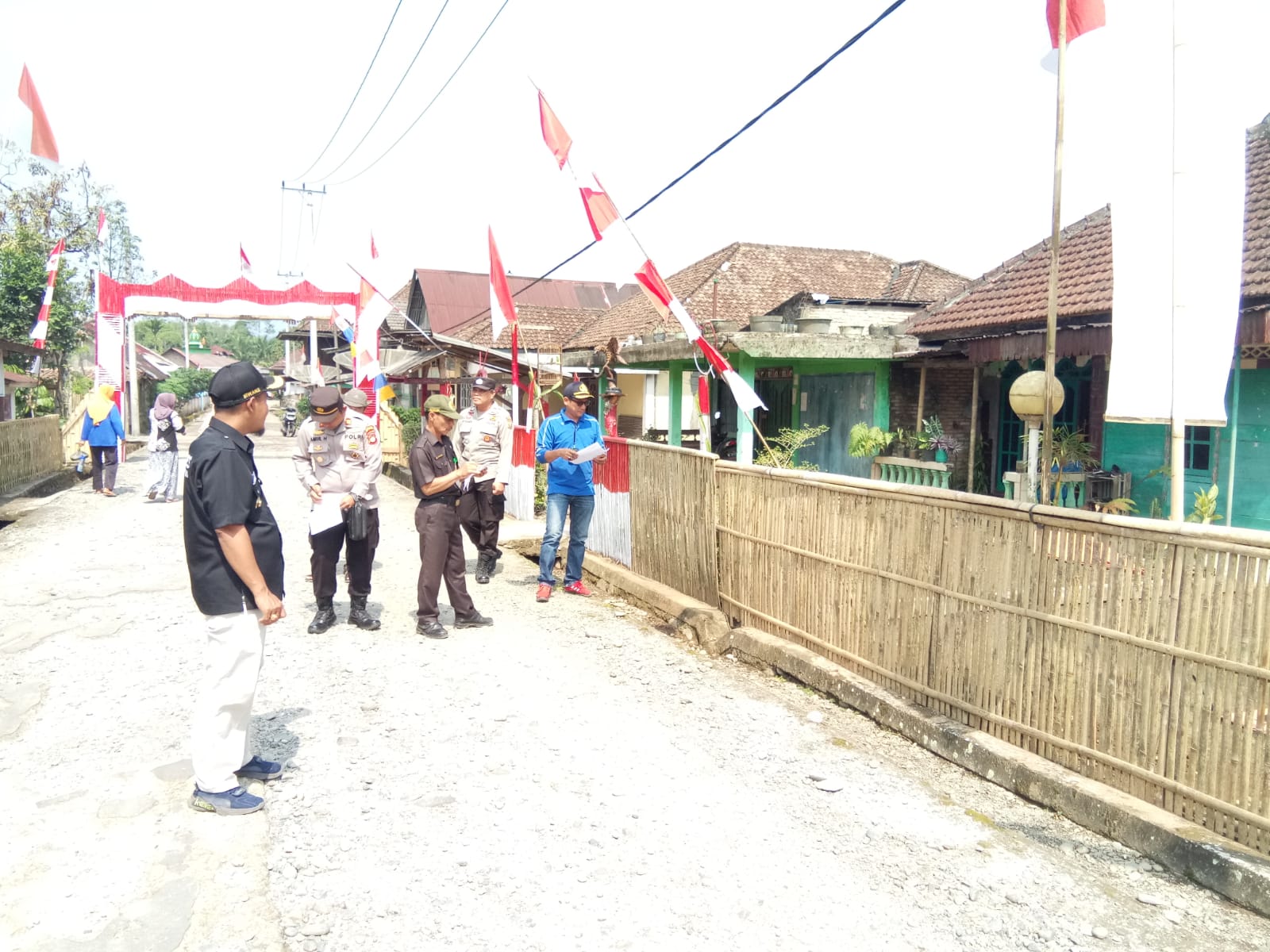 Pemerintah Desa Padang Lay Gelar Lomba Hias Pagar Halaman dalam Rangka Memperingati HUT RI ke-78