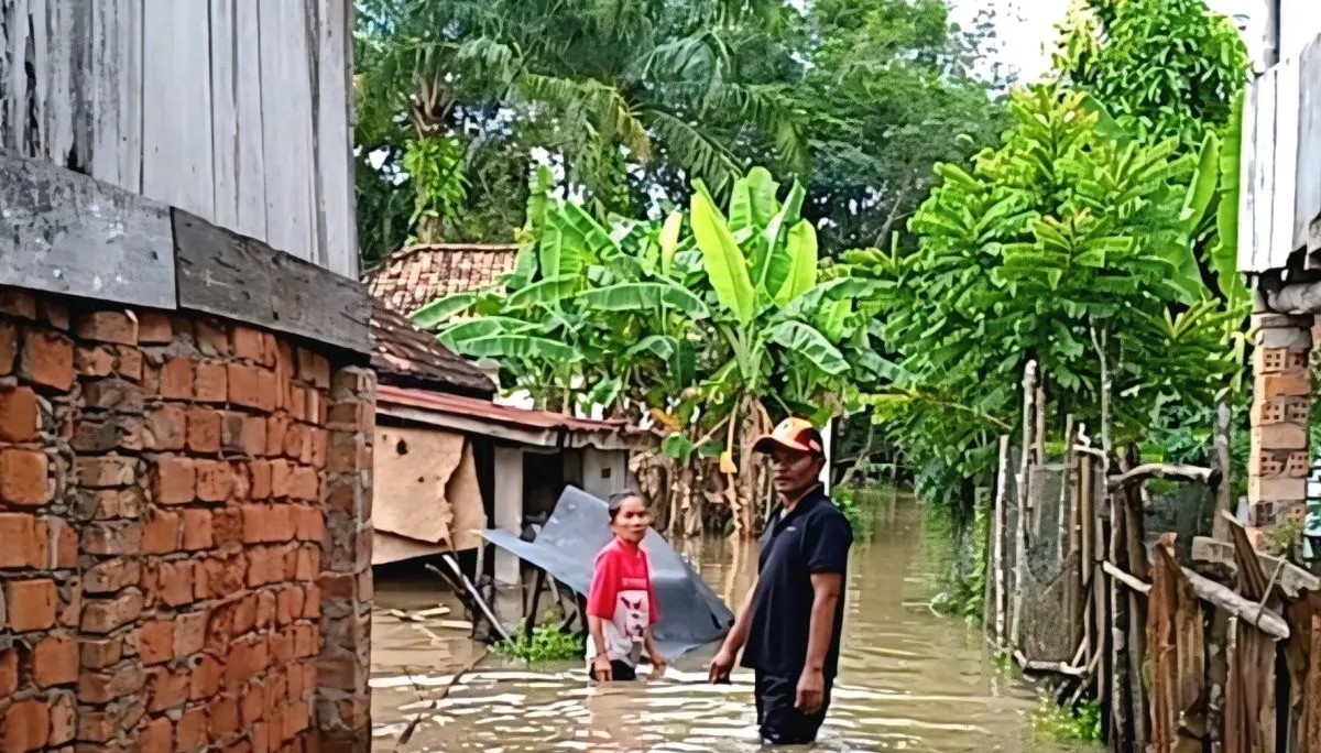 Banjir rendam puluhan rumah warga Desa Tanjung Dalam Muara Enim